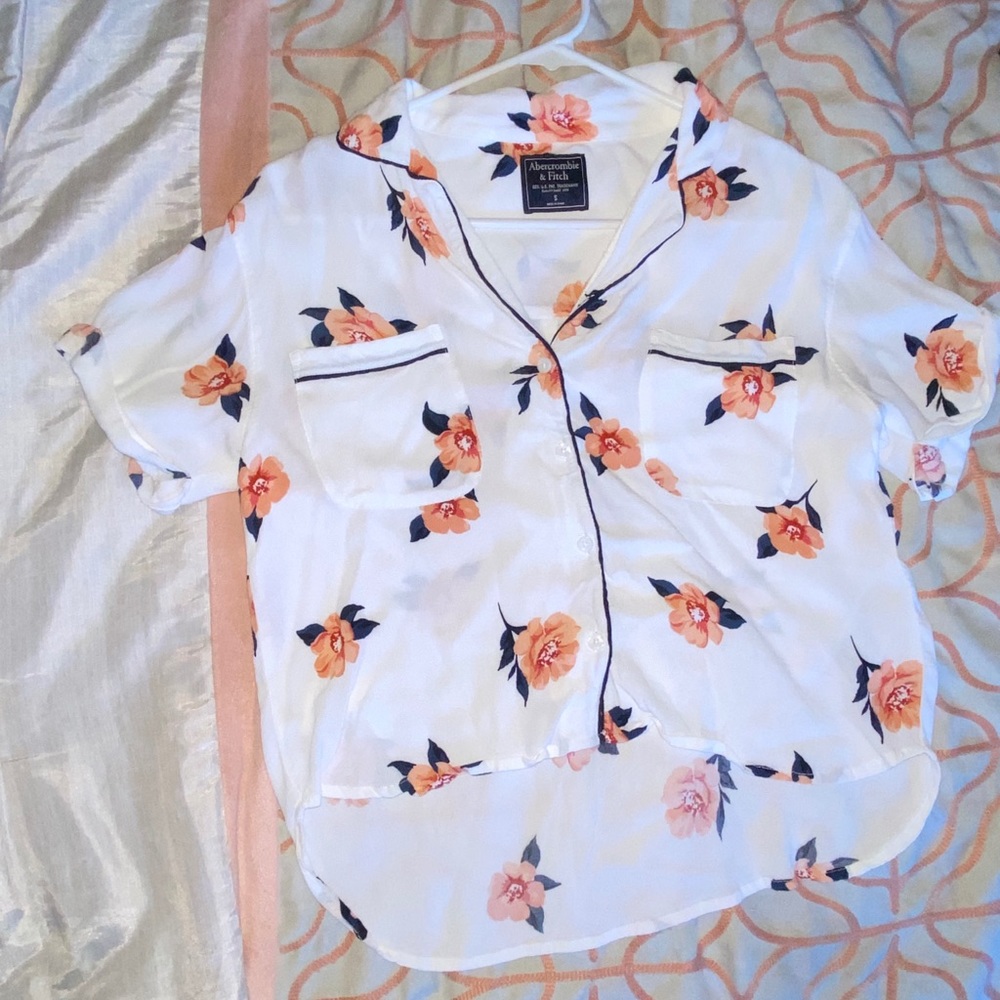 Lightweight blouse
